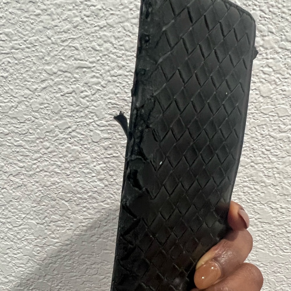 - Bottega Veneta leather flap wallet available‼️ - Picture 10 of 12